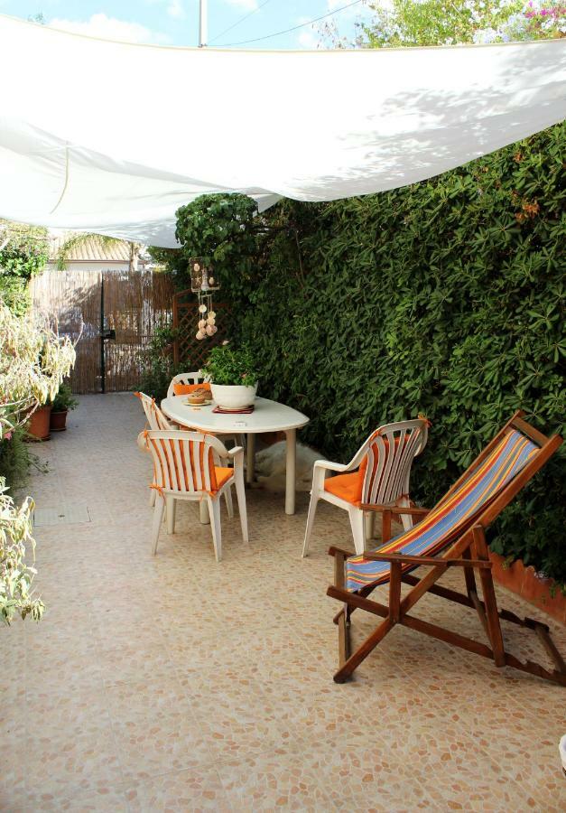 Il Giardino Di Laura Private Rooms Mondello Kültér fotó