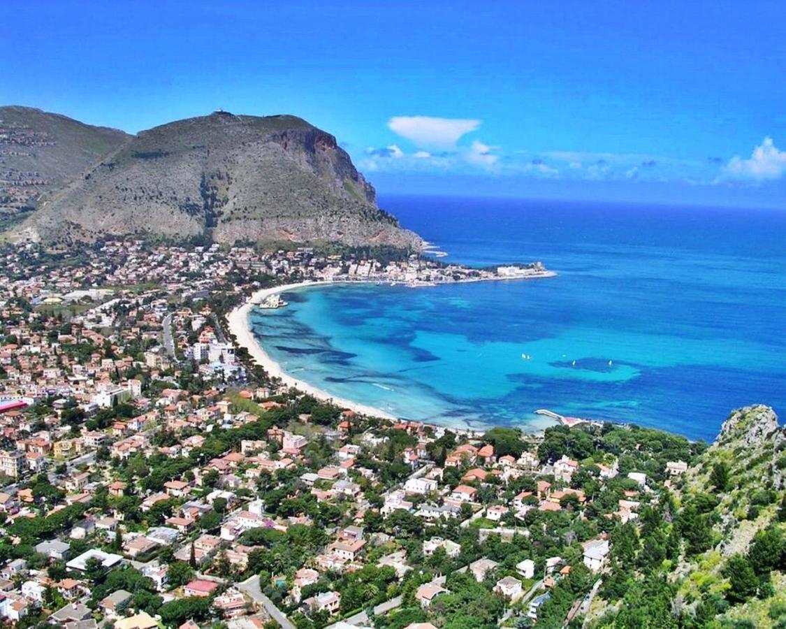 Il Giardino Di Laura Private Rooms Mondello Kültér fotó